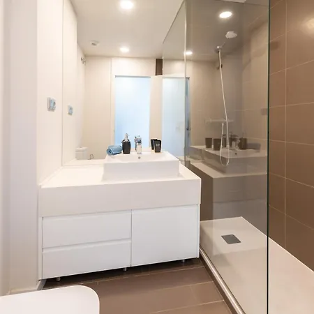 Le Mirage Modern With Sea Views アパート *