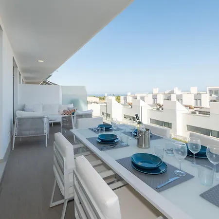 Le Mirage Modern With Sea Views Apartment *